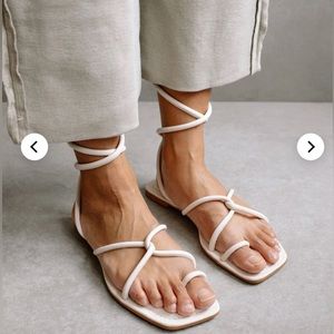 Alohas White Strappy Sandals